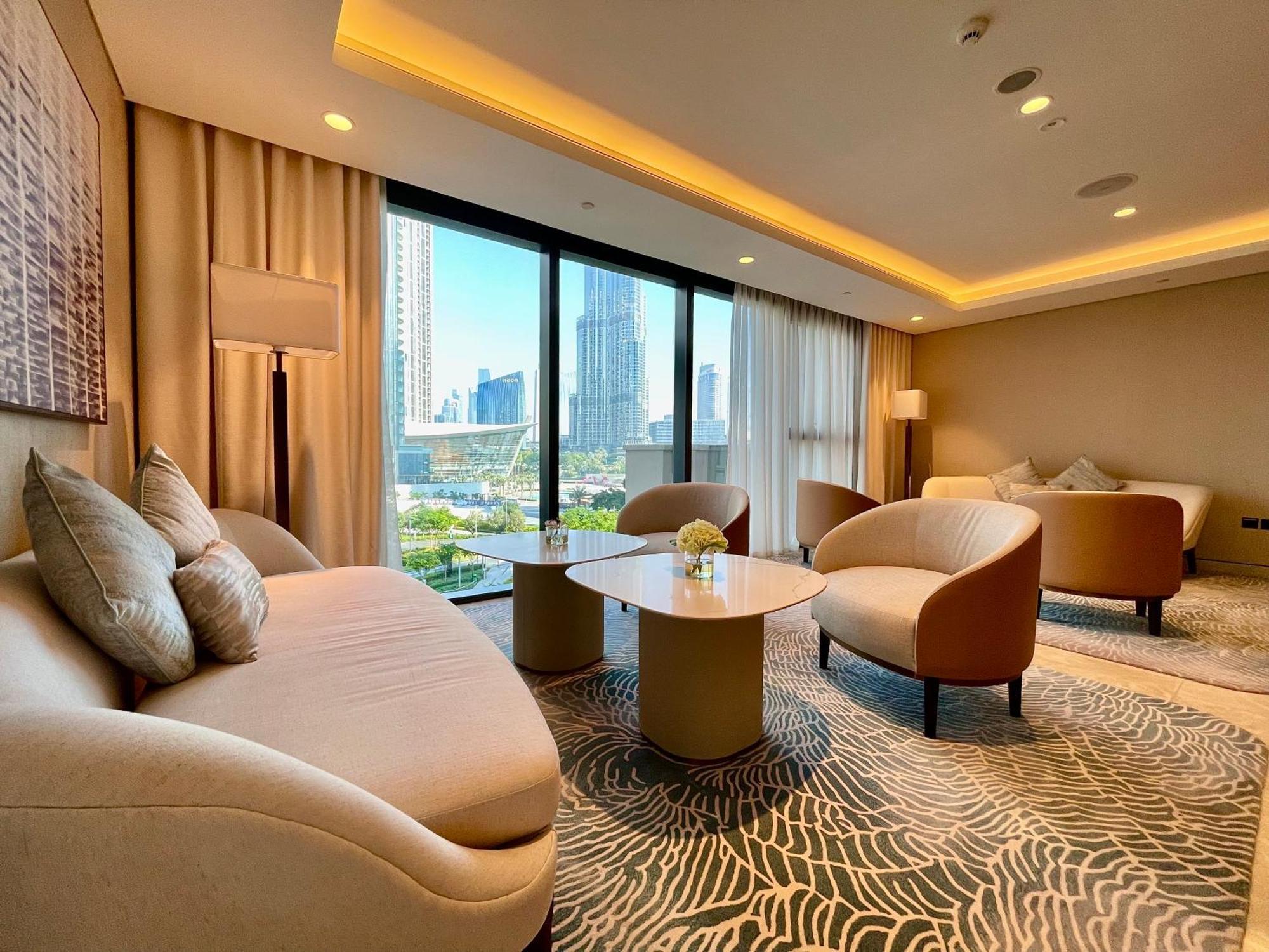 We Special - Half Off I High Floor L By Burj Khalifa & Dubai Mall I Pool L Gym Apartment