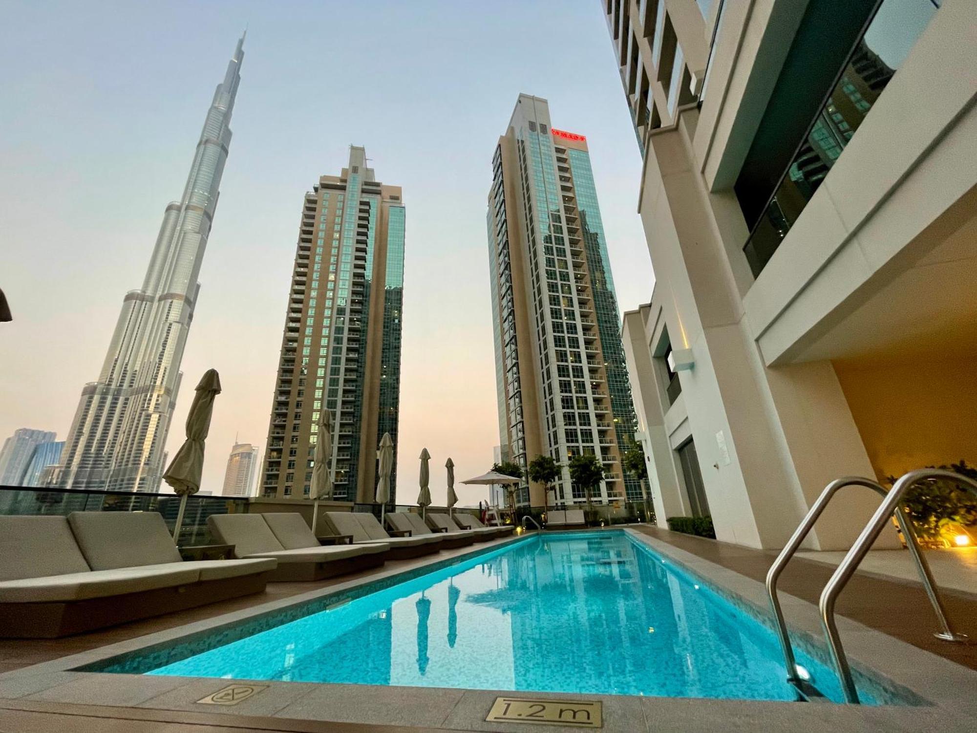 Apartment We Special - Half Off I High Floor L By Burj Khalifa & Dubai Mall I Pool L Gym *