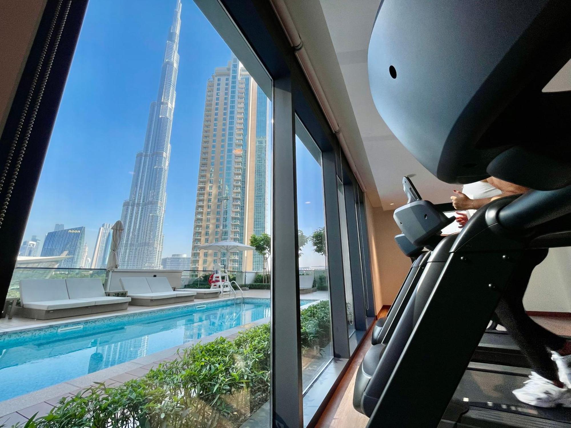 We Special - Half Off I High Floor L By Burj Khalifa & Dubai Mall I Pool L Gym Apartment *
