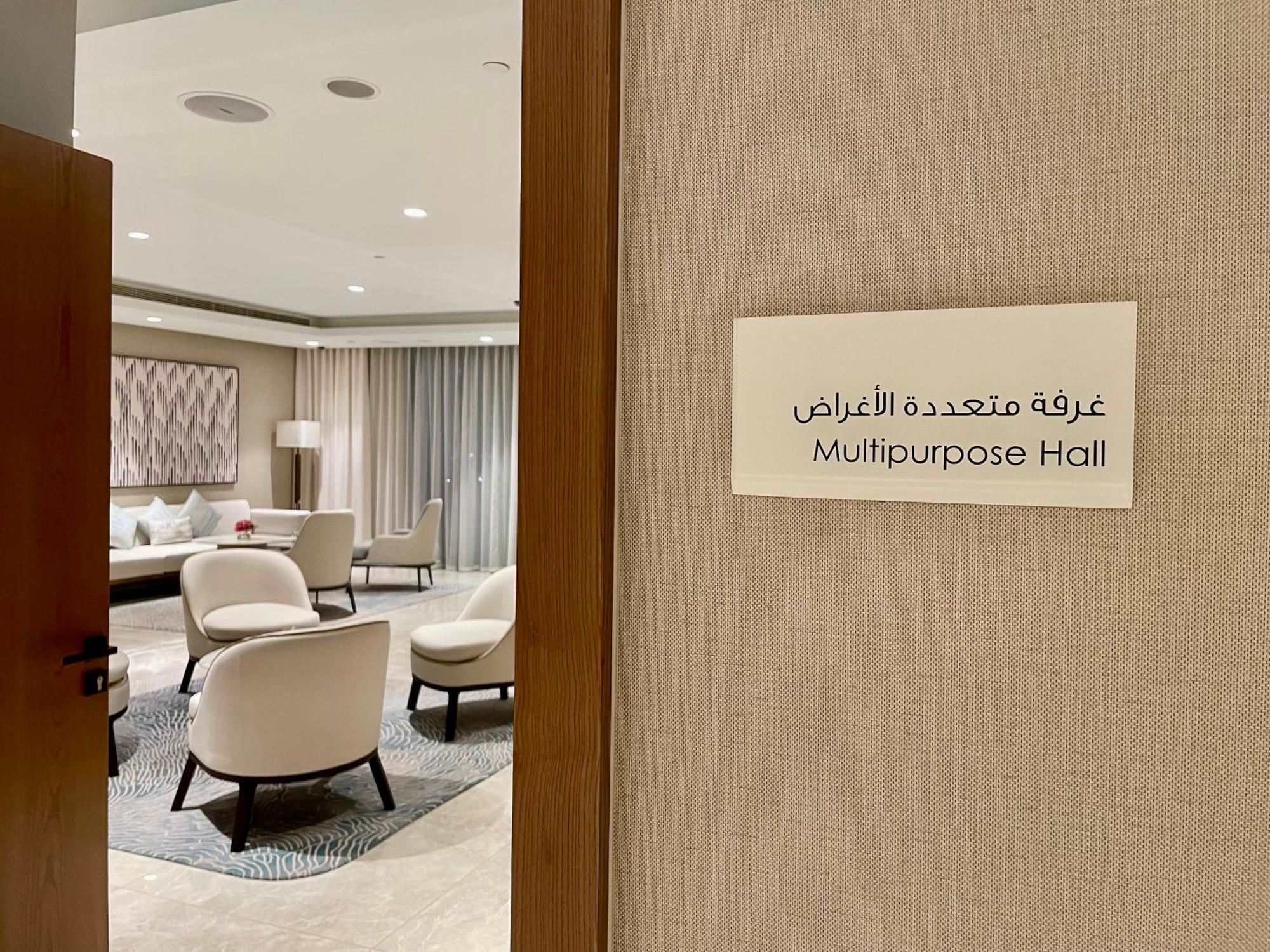 We Special - Half Off I High Floor L By Burj Khalifa & Dubai Mall I Pool L Gym Apartment