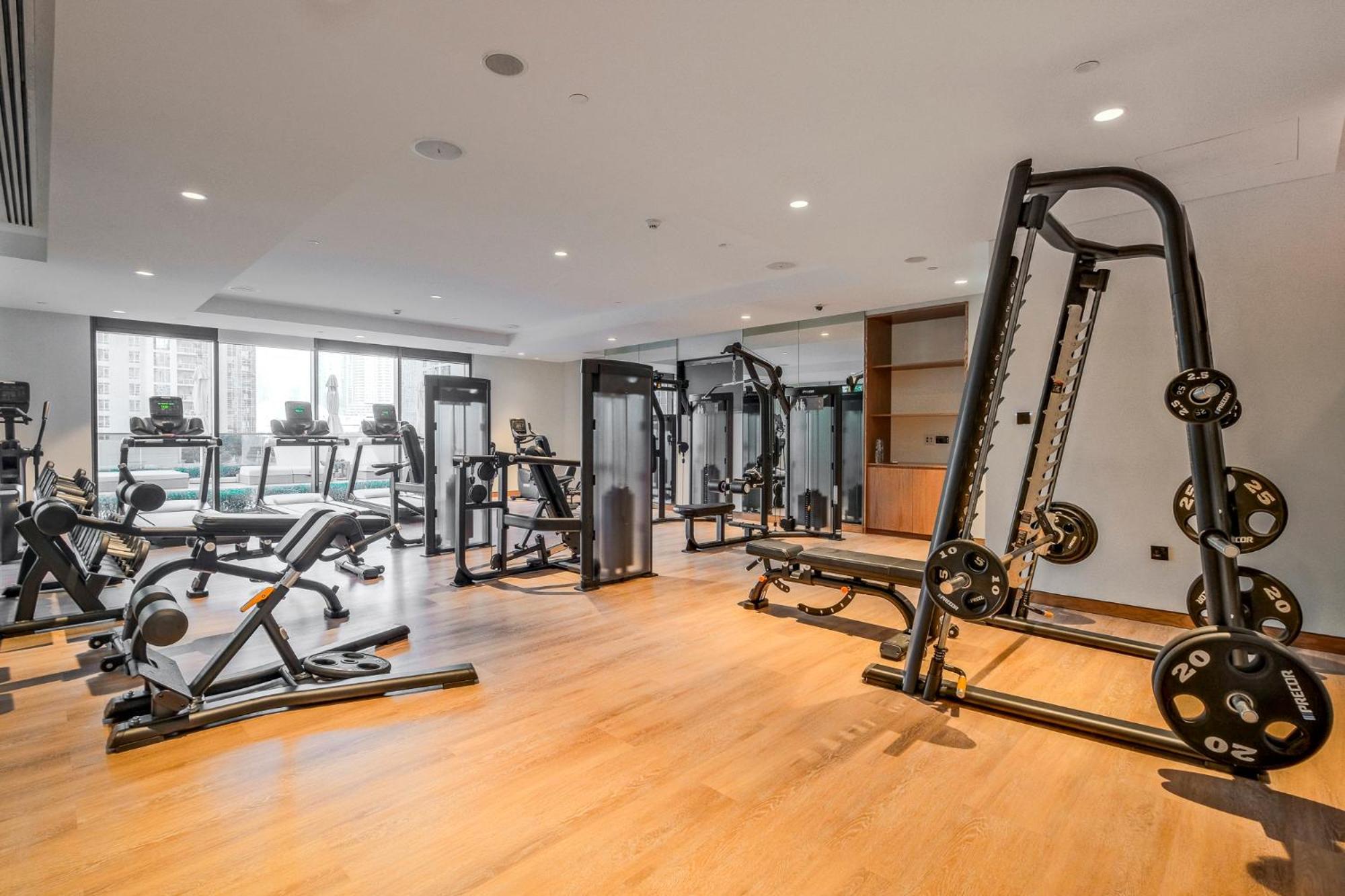 Apartment We Special - Half Off I High Floor L By Burj Khalifa & Dubai Mall I Pool L Gym