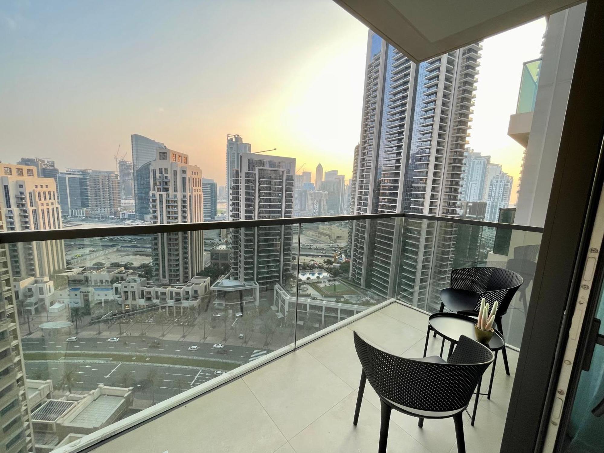 We Special - Half Off I High Floor L By Burj Khalifa & Dubai Mall I Pool L Gym * Dubai